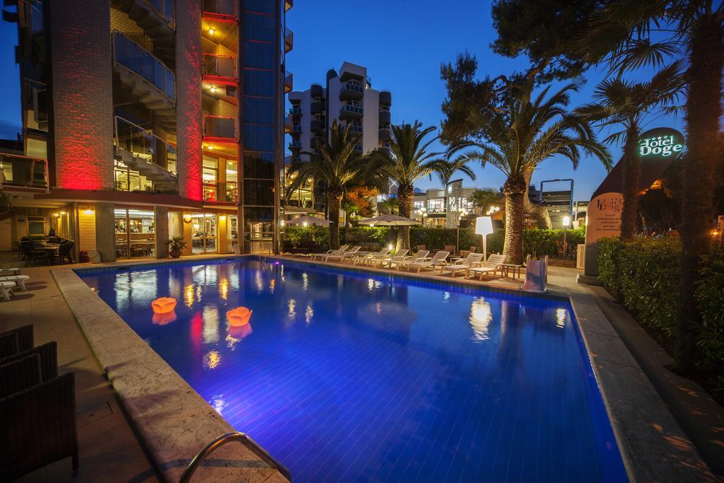 Hotel Doge Alba Adriatica Esterno foto