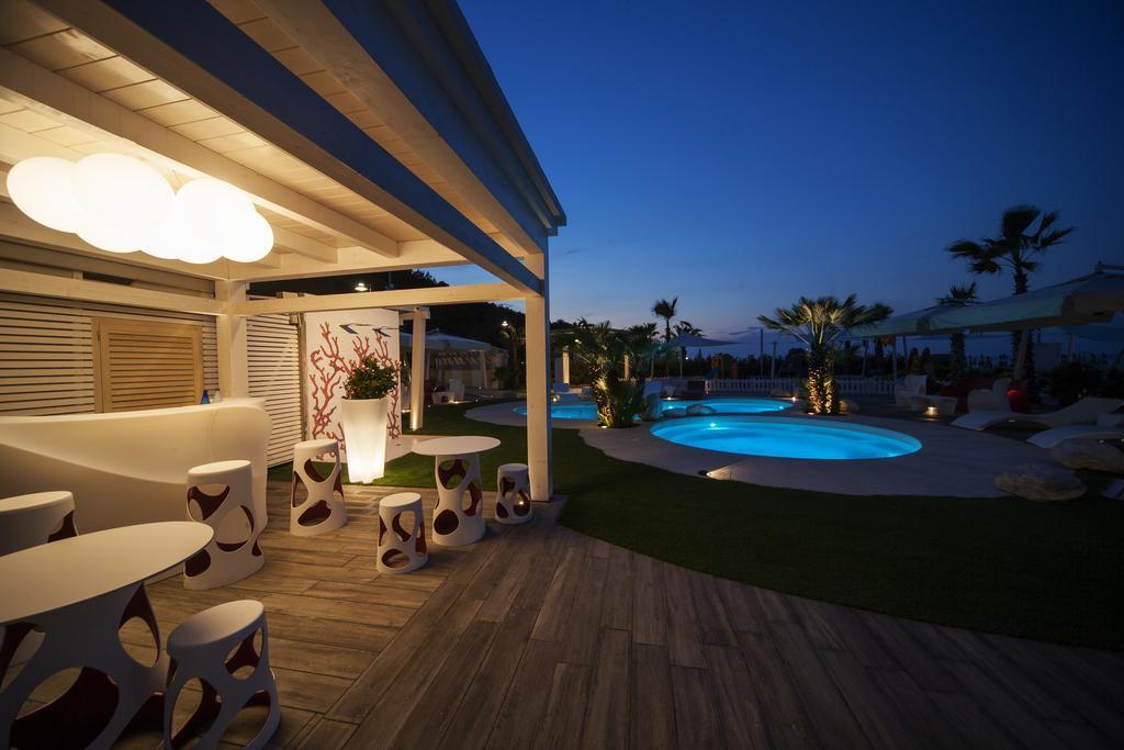 Hotel Doge Alba Adriatica Esterno foto
