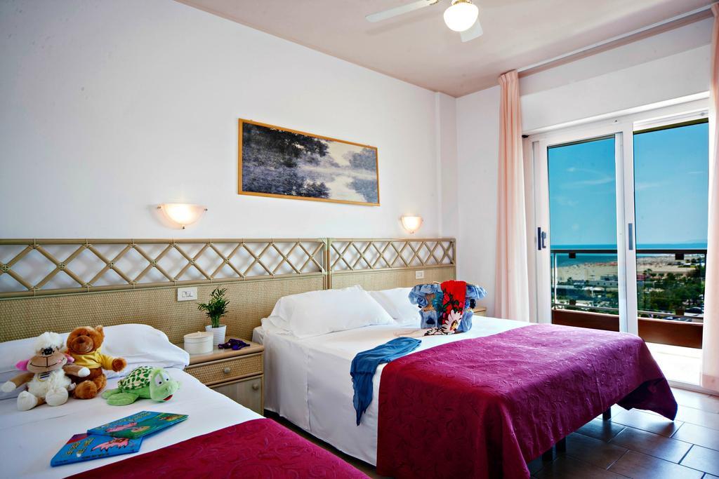 Hotel Doge Alba Adriatica Camera foto