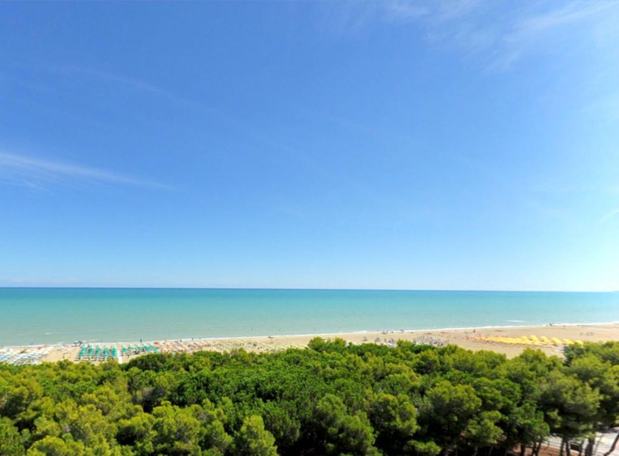 Hotel Doge Alba Adriatica Esterno foto